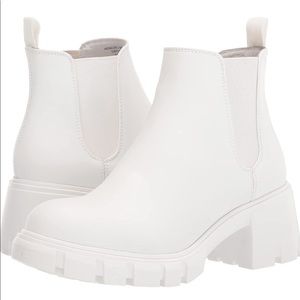 BRAND NEW IN BOX STEVE MADDEN ANKLE BOOTS SIZE 6.5